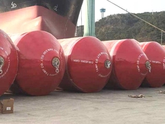 लंबे समय तक चलने वाली सुरक्षा फोम से भरे फेंडर टकराव और छिद्रण के प्रतिरोधी