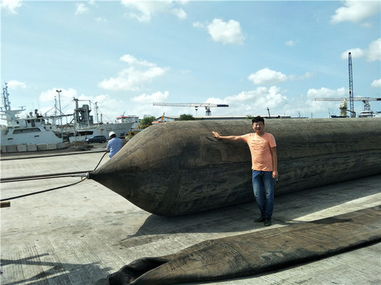 जहाज के उन्नयन और डॉकिंग के लिए पर्यावरण के अनुकूल inflatable समुद्री एयरबैग