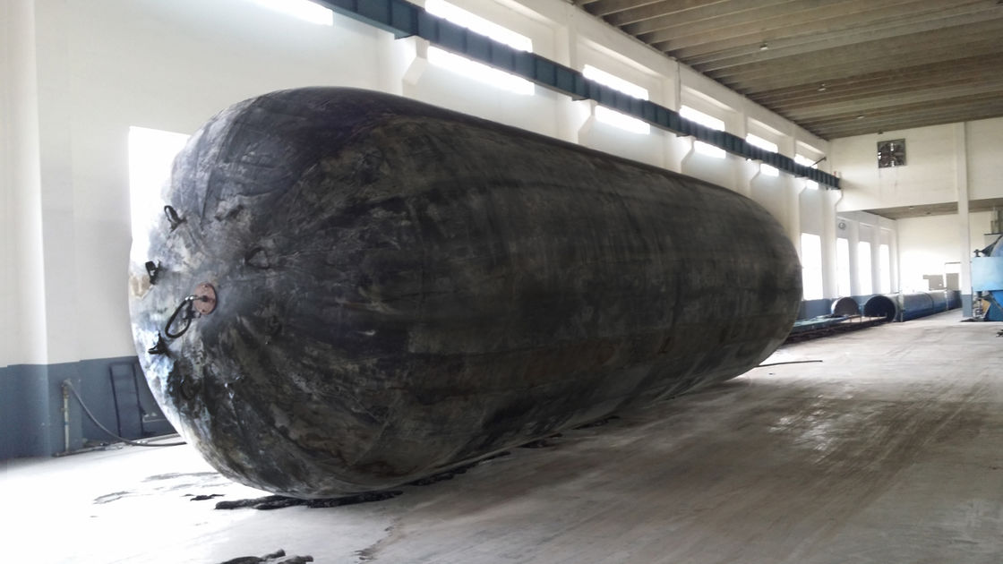CB/T-3837 मानक 1.5m X 15m जहाज उठाने के लिए समुद्री रबर एयरबैग